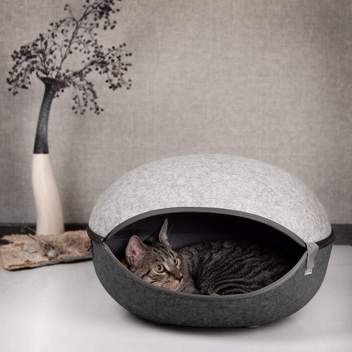 Лежанка для котів CanadianCat Company у двох відтінках сірого, стильна котяча нора, розмір 52x45x33 см