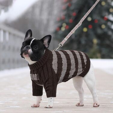 Теплий в'язаний пуловер для собак маленьких порід з отвором для повідка - коричневий, для Ши-тцу, Мопса, з пітонами