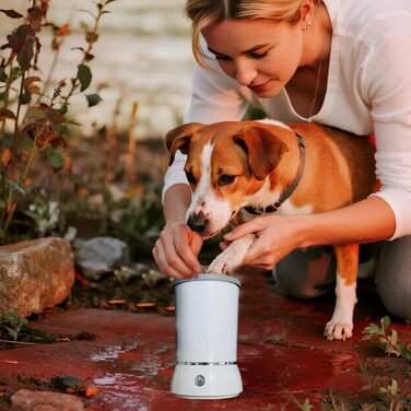 Pawclean Pro: Автоматичний очищувач лап для собак та котів - 360° силіконова щітка, USB, білий/блакитний