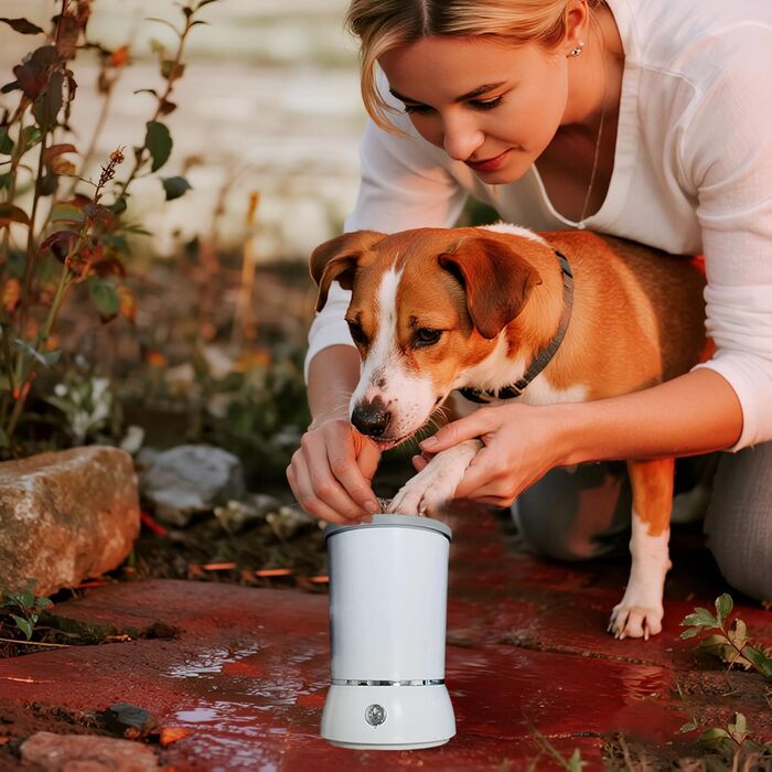 Pawclean Pro: Автоматичний очищувач лап для собак та котів - 360° силіконова щітка, USB, білий/блакитний