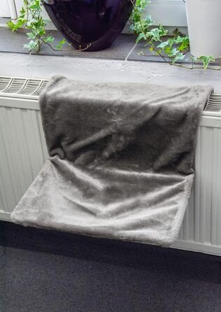 Підстилка для кота Karlie Heizkörperliege, сіра, 46x31x26 см, 750 г