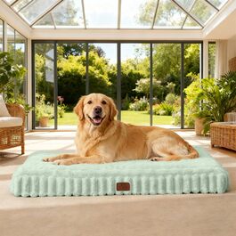 колір: зелений