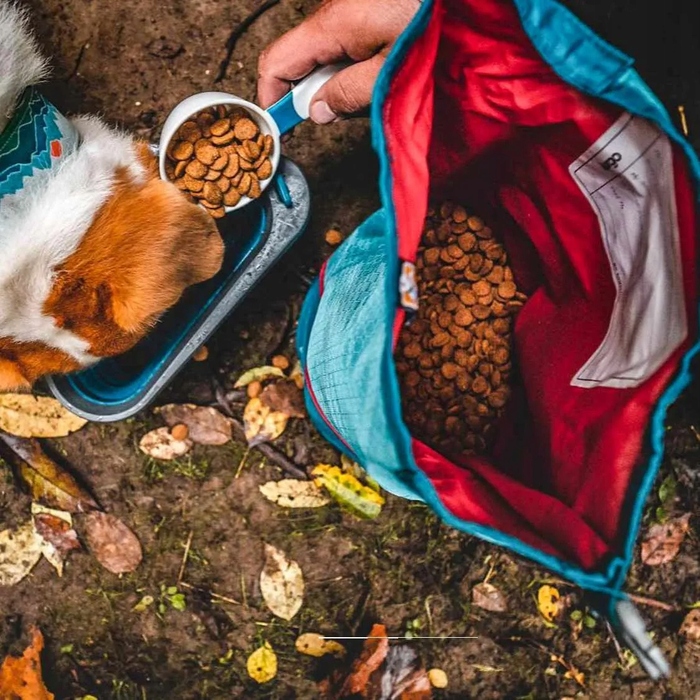 Текстильний контейнер для сухого корму для собак Kurgo Kibble Carrier, водонепроникний, червоний