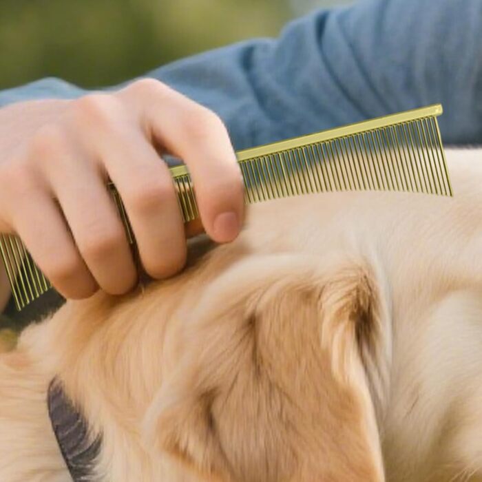 Флохкам для собак та котів: щітка для грумінгу шерсті. Аксесуар для догляду за шерстю літніх собак, довгошерстих порід. Для щоденного використання під час линяння, підходить для цуценят (золотий)
