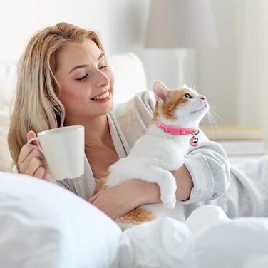 Нашийники для котів зі дзвіночком, світяться в темряві, регульовані, 20-33 см, 2 шт. (Чорний та Рожевий)