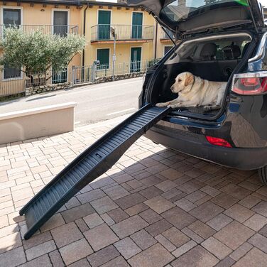 Рампа для собак у машину Ferplast, складана, протиковзка, з ручкою, світловідбиваюча, до 50 кг, 152 x 40 см