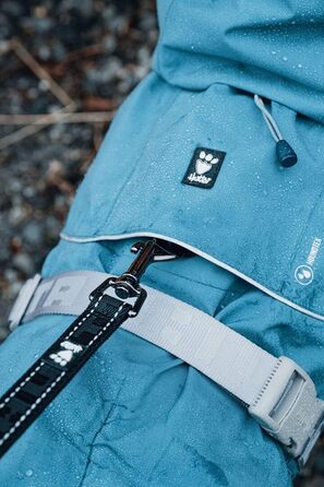 Дощовик для собак Hurtta Monsoon, водонепроникний, з відбивачами, блакитний, 70 см, колір чорниця