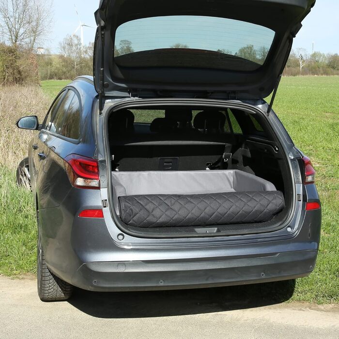 Ваш GEAR Termoli - лежанка для собак 100x70 см, захист для багажника авто, еко-шкіра, миється, преміум якість. Лежанка для собак, корзина для собак, килимок для собак, туристична лежанка.