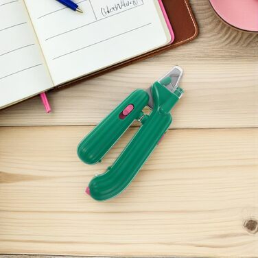 Триммер для нігтів домашніх тварин BESPORTBLE з неслизькою ручкою та світлом для котів, цуценят та дрібних тварин. Портативний, для використання в приміщенні та на вулиці. Безпечне зрізання та стрижка.