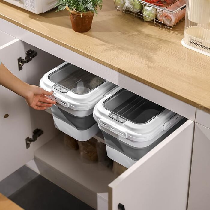 Контейнер для корму для собак RoxNvm, 12.5 кг, з кришкою та ложкою, сірий