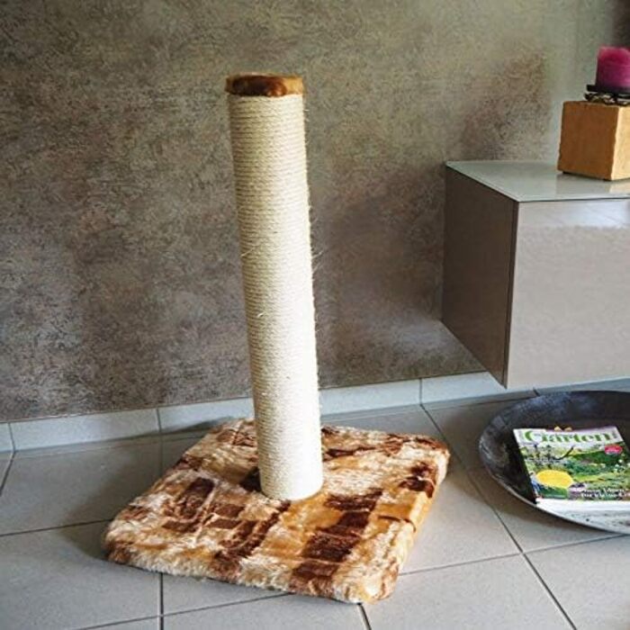 Дряпка для котів Clevercat Jumbo Boy – кігтеточка з високою колоною, зроблена в Німеччині. Різні кольори.