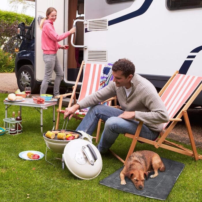 Водонепроникний килимок для котів та собак Kritter Planet, складаний, миючий, для відпочинку на природі, у подорожах, кемпінгу. Маленький/середній, 80 x 60 см (сірий хвилястий)
