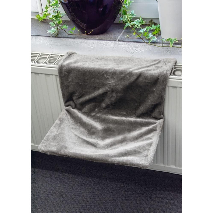 Підстилка для кота Karlie Heizkörperliege, сіра, 46x31x26 см, 750 г