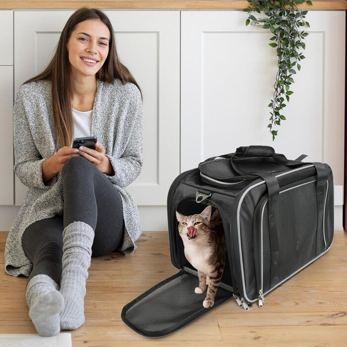 Складана переносна сумка-переноска для котів та маленьких собак, чорна. Підходить для подорожей на авто, літаку або поїзді.