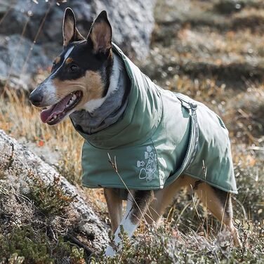 Hurtta Extreme ECO утеплений зимовий комбінезон для собак, зелений, 40 см