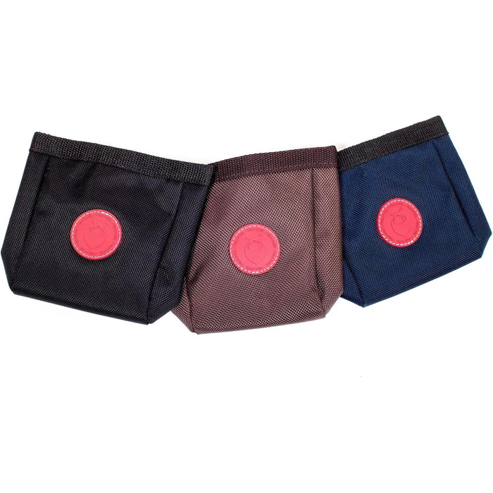 Текстильний ласощі-мішечок для собак WILD HAZEL Leckerlibeutel (Dark Choco) з магнітним закриттям та кліпсою для ременя