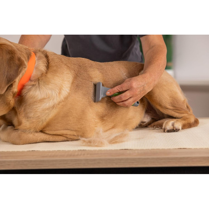 Гребінець для підшерстка Wahl 2999-7195, зелений