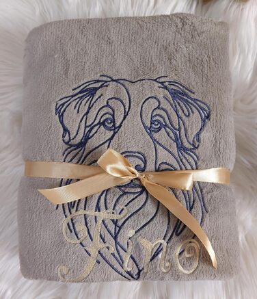 Персоналізована ковдра для собак з вишивкою породи та імені. М'яка ковдра для цуценят та дорослих собак. Підходить для дому, машини та дивану. Розмір 130x170 см, пральна. Бежевий колір.